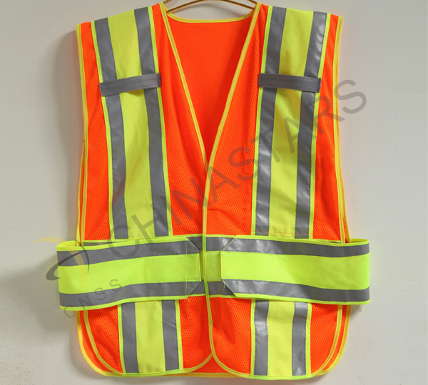 Night walkers are required to wear reflective device in Russia